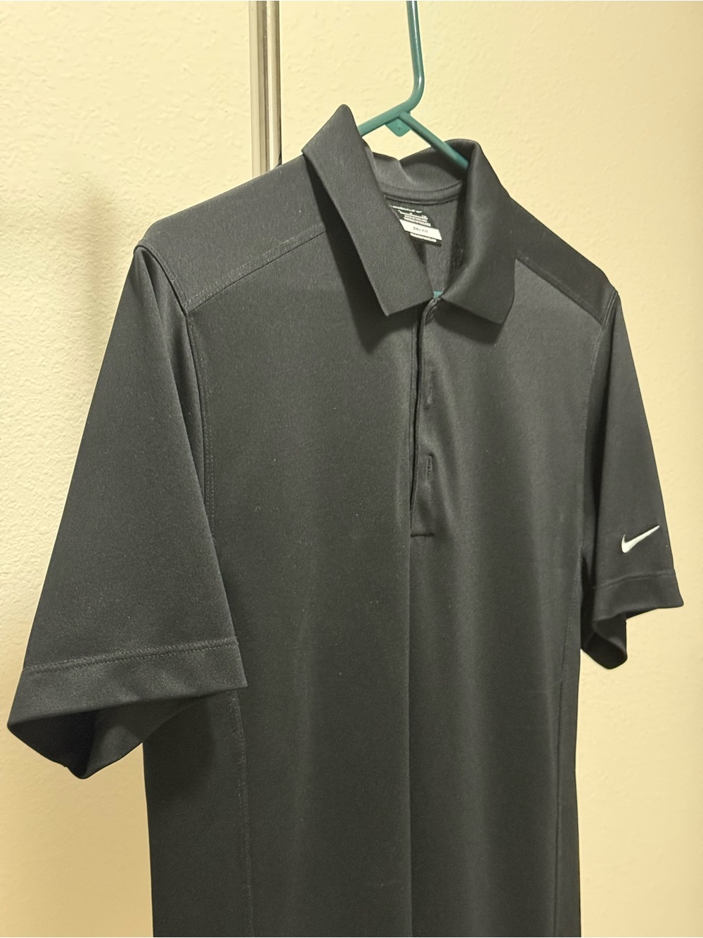 Nike Men’s Black Short-Sleeve Performance Polo